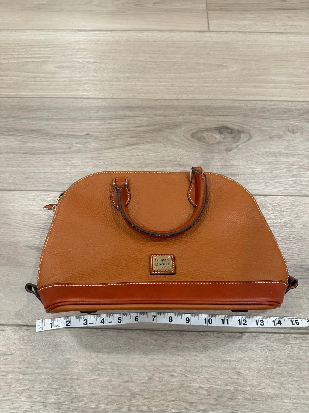 Dooney & Bourke Pebble Grain Small Zip Satchel In Caramel